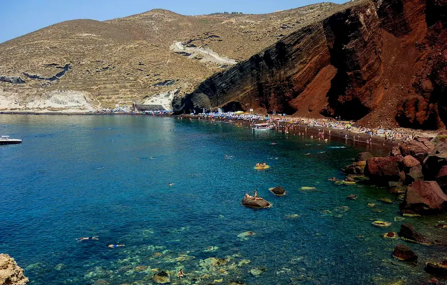 red-beach-santorini-sotcksnap9