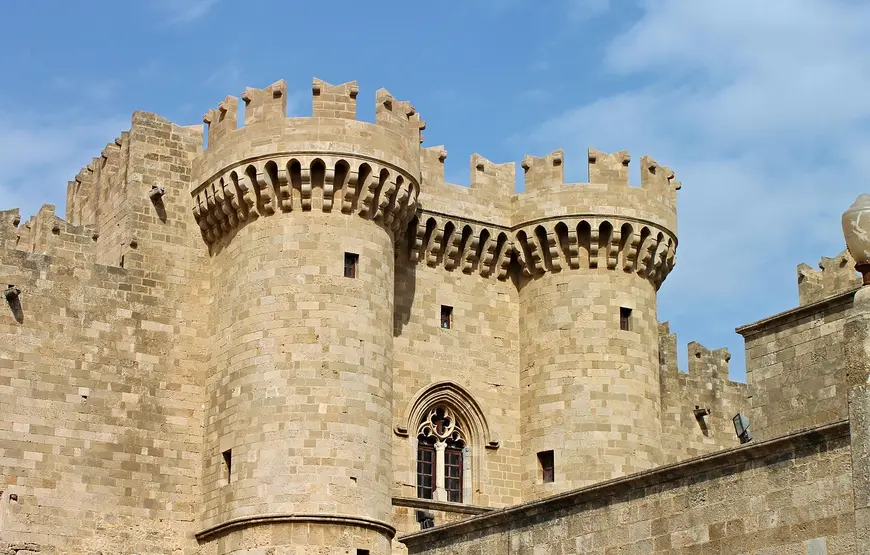 facciata-del-palazzo-del-gran-maestro-a-rodi