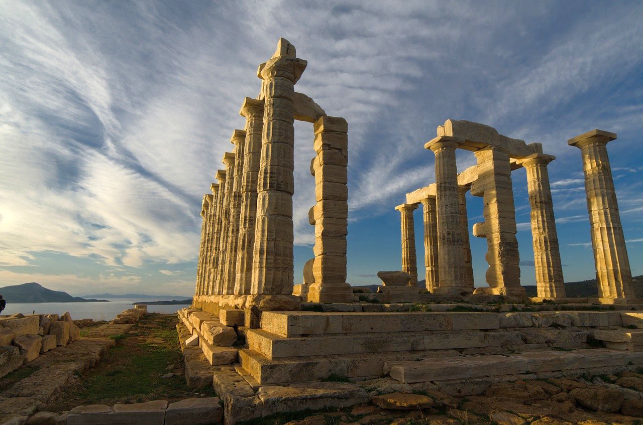 Mary Katrantzou a capo sounion Tour Grecia Clasica Mary Katrantzou capo sounion Tour Grecia Clasica