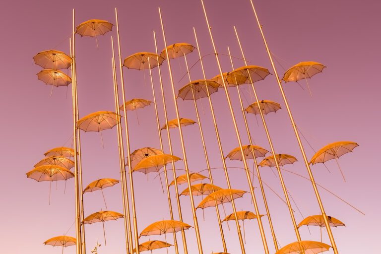 Cosa vedere a Salonicco gli ombrelli Foto di Dimitris Vetsikas da Pixabay