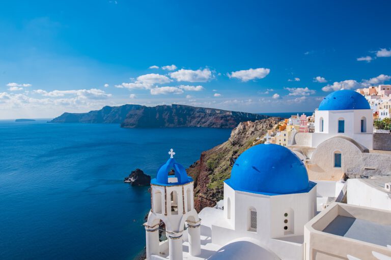 Santorini cosa fare Paesaggio sulla Caldera di Santorini Foto di Russell_Yan da Pixabay
