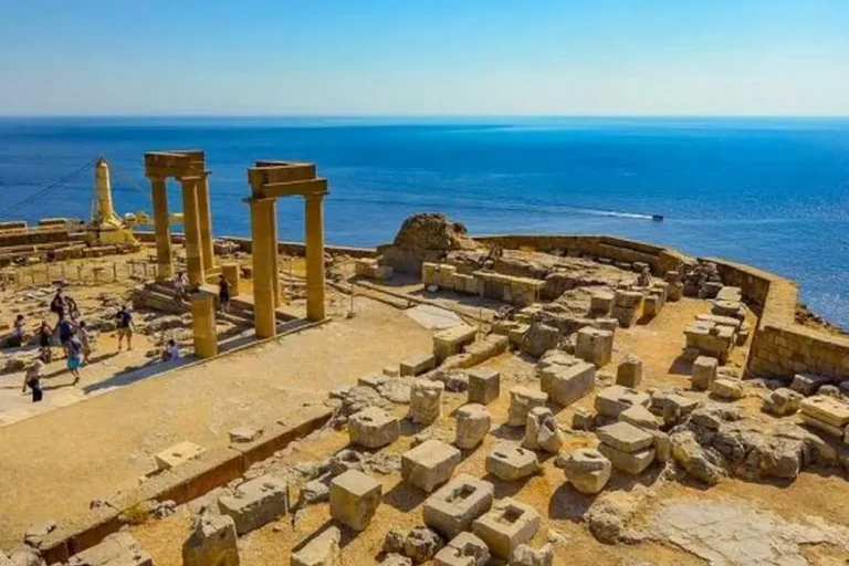 lindos-acropoli-vista-dall-alto