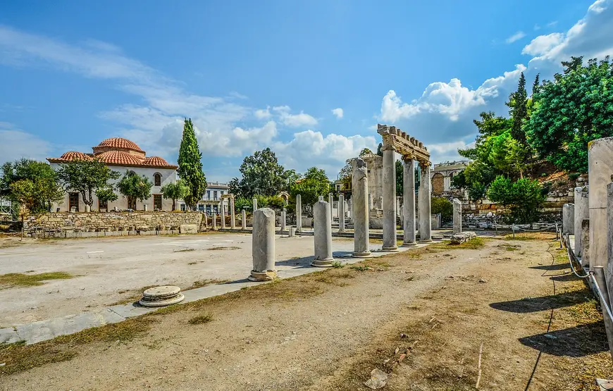 colonne-di-un-tempio-nell-agora-di-atene-rimaste