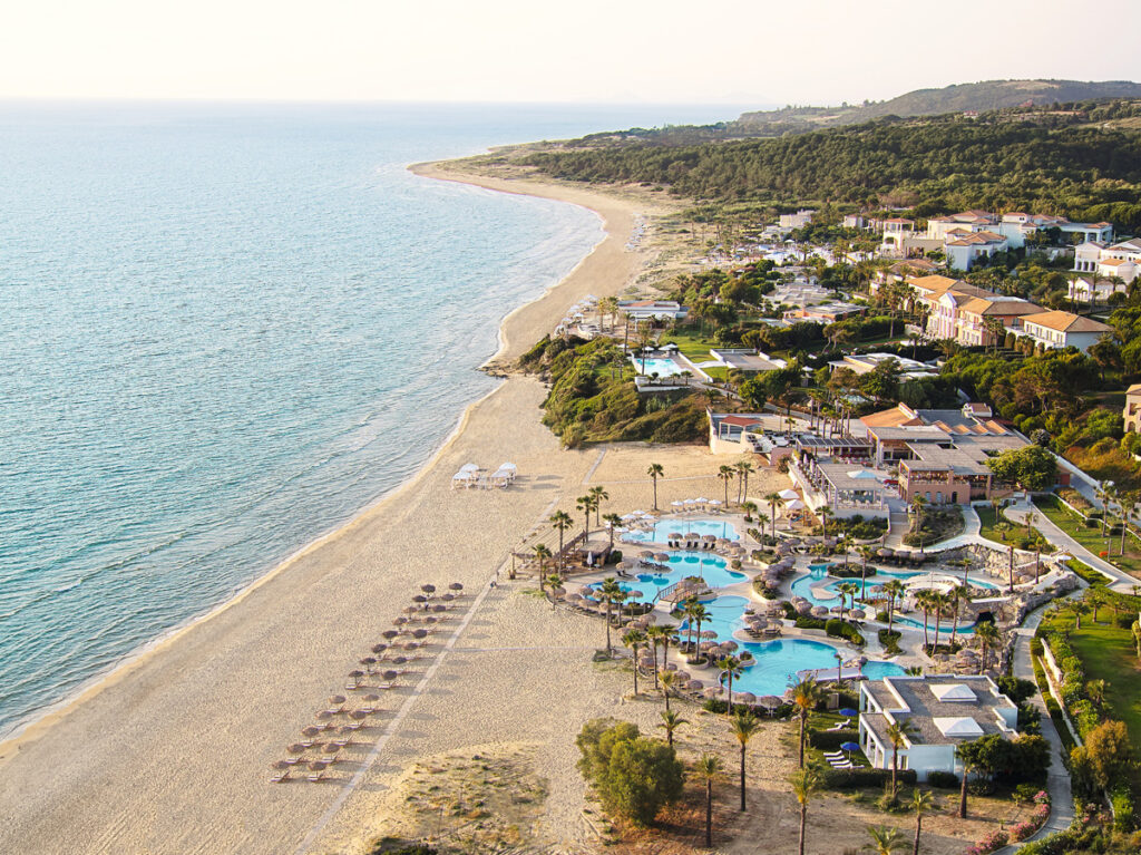 Peloponneso: vacanza al Grecotel LuxMe Palms at Riviera Olympia con traghetto da Bari