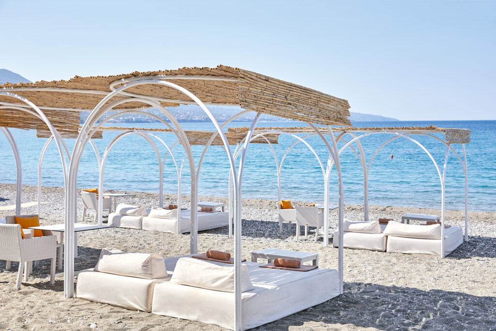 Vacanza nel Peloponneso al Grecotel Filoxenia Kalamata con traghetto da Bari