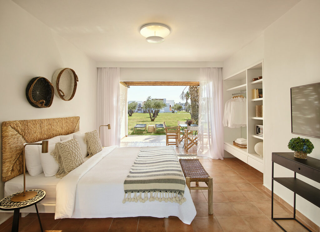 Vacanza nel Peloponneso al Grecotel Casa Marron con traghetto da Bari