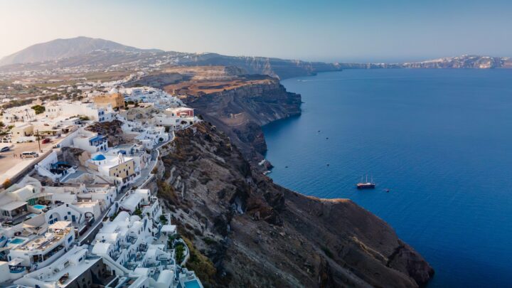 santorini_90df700c07