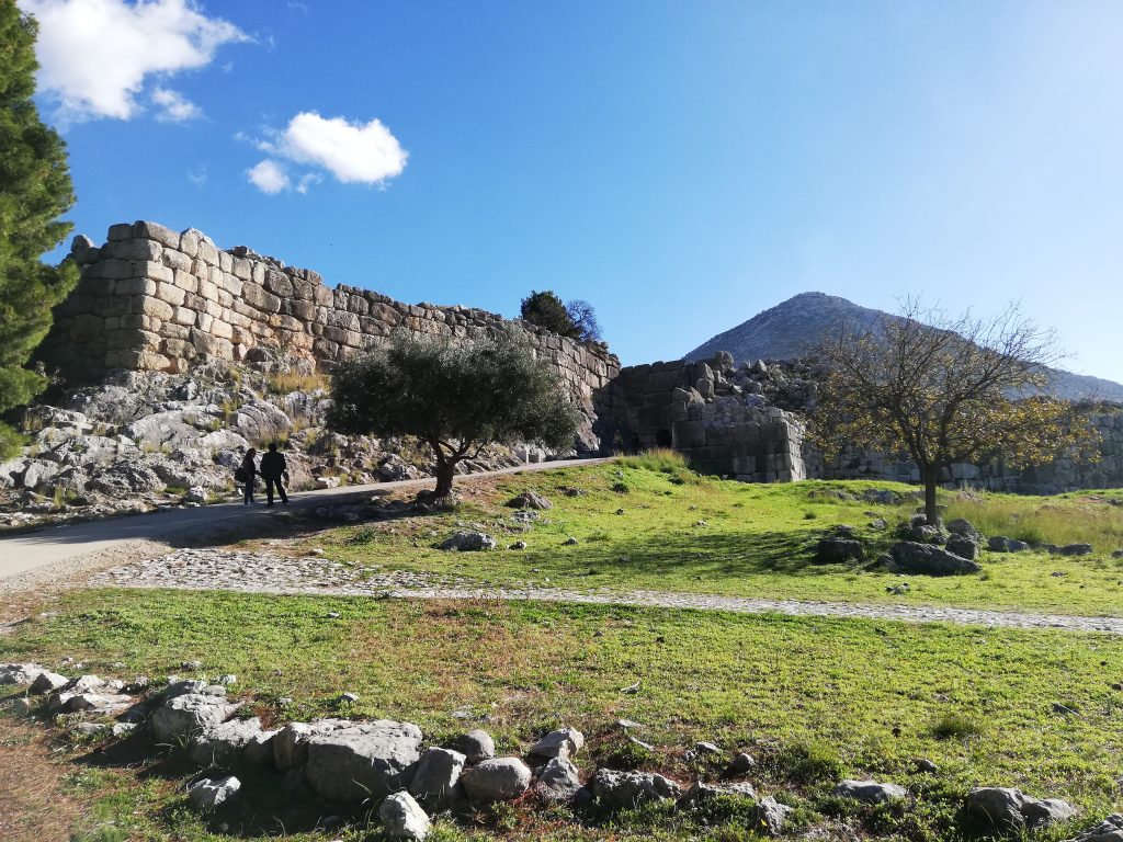 Argolide con Nauplia Micene Epidauro e Canale di Corinto con guida in italiano