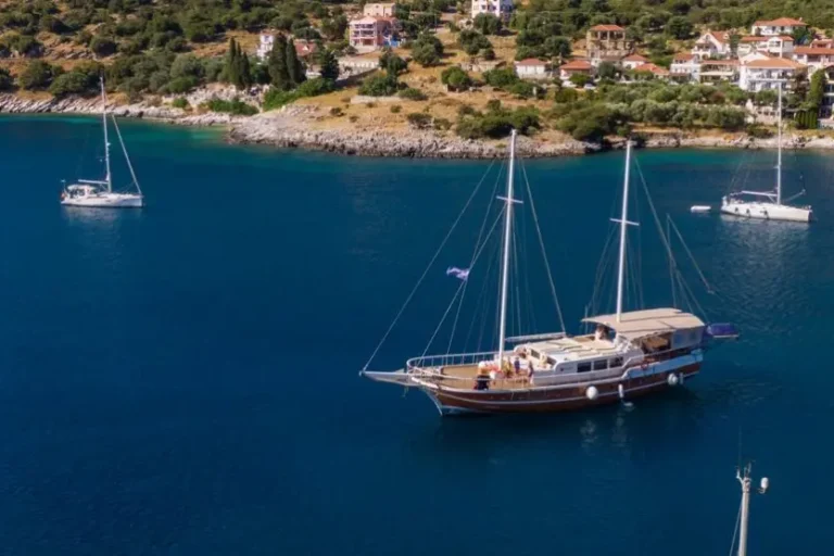 nave-caicco-crociera-in-grecia