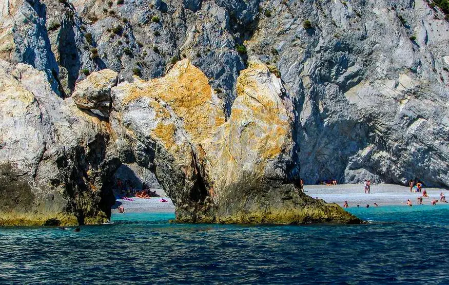 skiathos-isola-greca-dove-alloggiare-a-skiathos