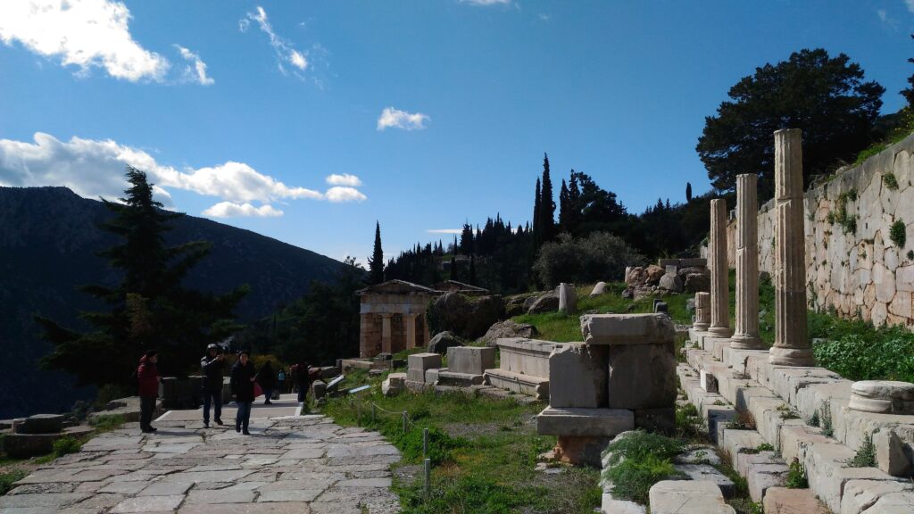 Tour Grecia Classica 3 notti + Crociera Egeo Iconico 3 notti con volo dall’Italia incluso