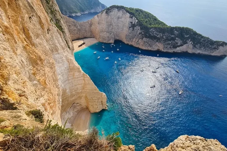 zante-grecia-isola-spiaggia-del-relitto-narvagio zante-grecia-isola-spiaggia-del-relitto-narvagio