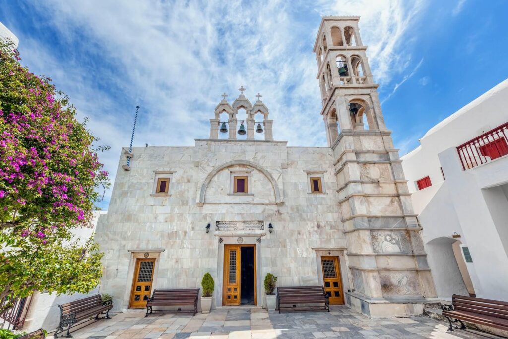 Scopri Mykonos Autentica con accompagnatore in italiano