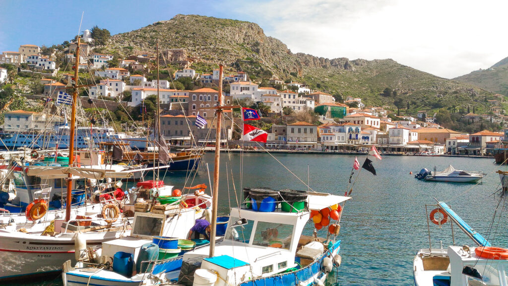 Atene e Poros Golfo Saronico PONTE del 2 GIUGNO