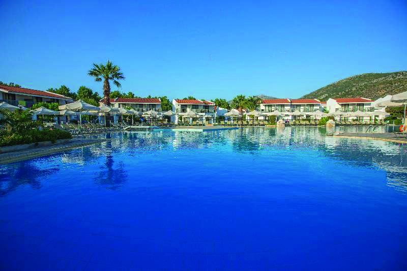 Atene + Grecia Classica + Mare al Golden Coast volo dall’Italia incluso