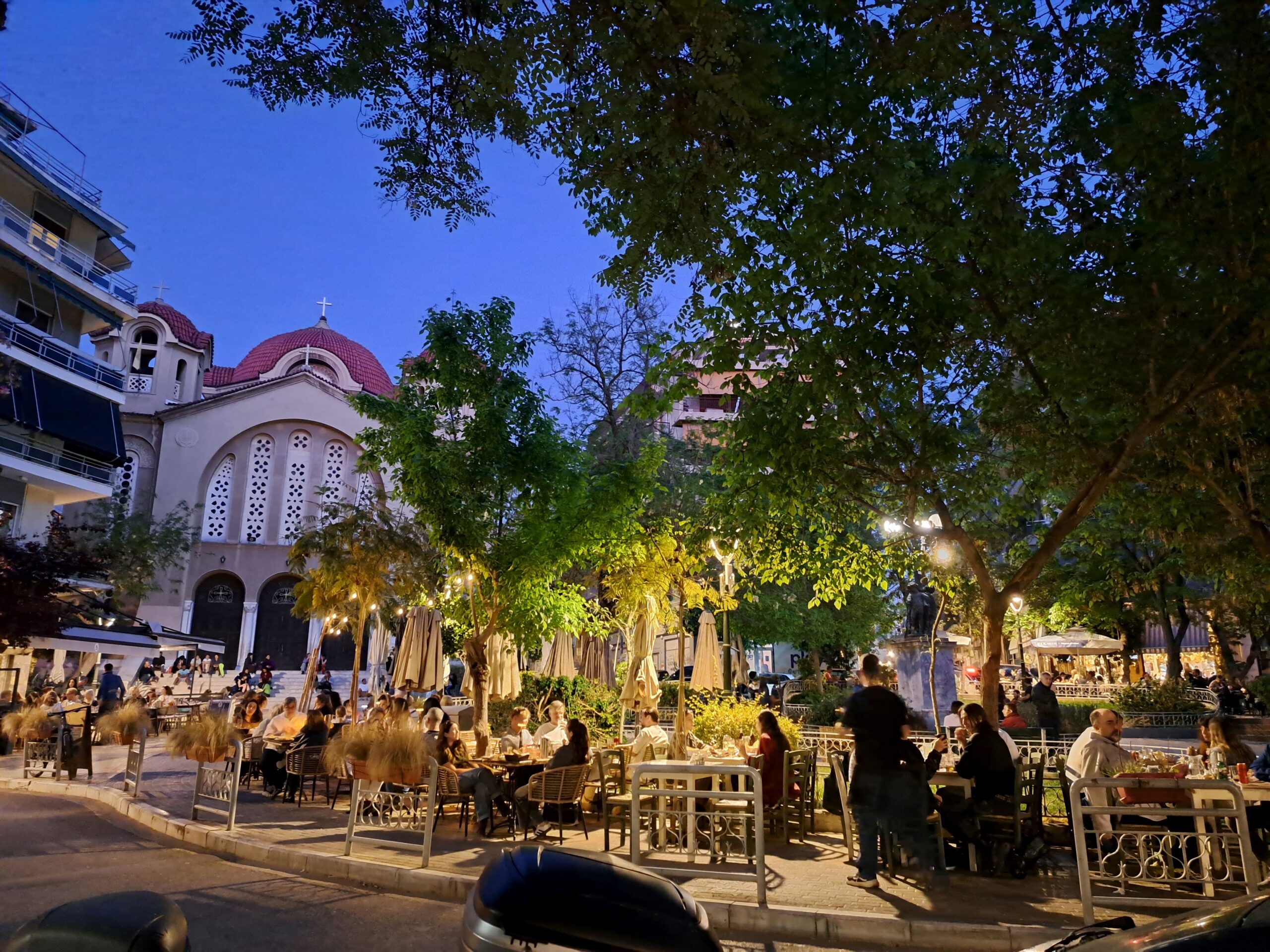 kypseli-piazza